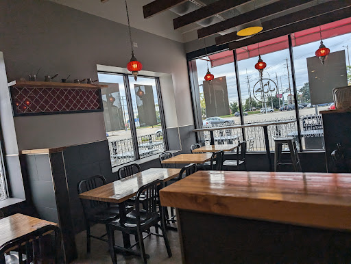 Photo of Pita Pita Mediterranean Grill - 1219 Golf Rd, Rolling Meadows, IL 60008