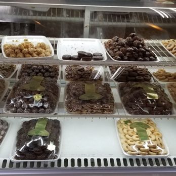 Photo of New Yasmeen Bakery - 13900 W Warren Ave, Dearborn, MI 48126