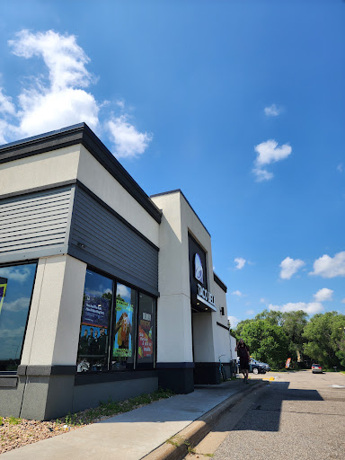 Photo of Taco Bell - 10 8th Ave SE, St Cloud, MN 56304