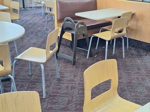 Photo of Wendy's - 325 19th St W, Dickinson, ND 58601