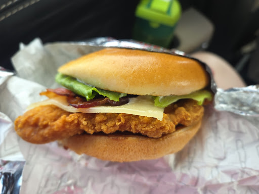 Photo of Wendy's - 325 19th St W, Dickinson, ND 58601