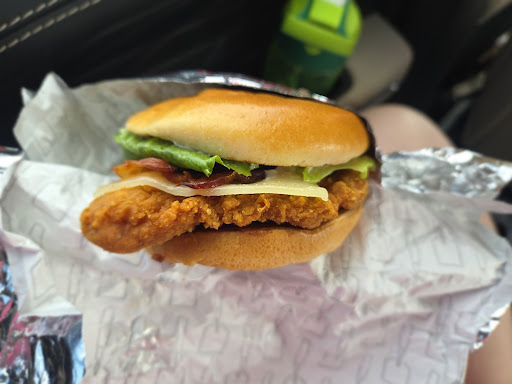 Photo of Wendy's - 325 19th St W, Dickinson, ND 58601