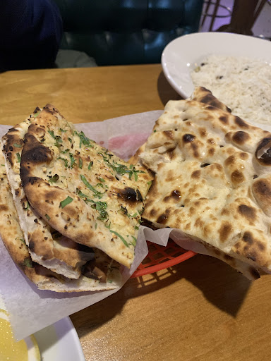 Photo of Maks American & Indian Bar & Grill - Punjabi Dhaba - 2105 1st Ave, Rock Falls, IL 61071