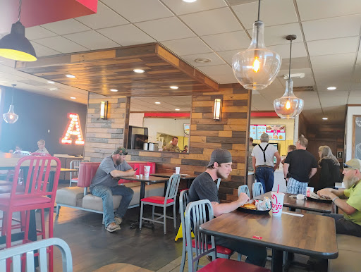 Photo of Arby's - 805 W Wyatt Earp Blvd, Dodge City, KS 67801