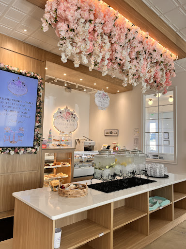 Photo of Roses & Berries Cafe - 4340 Asbury Rd Suite 2, Dubuque, IA 52002