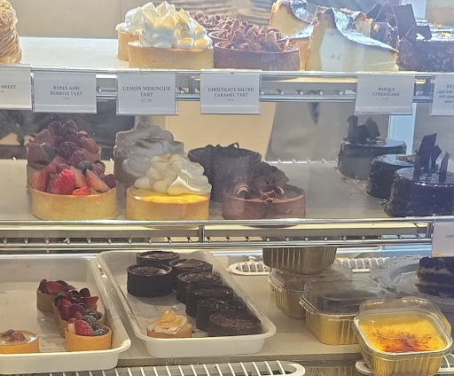 Photo of Roses & Berries Cafe - 4340 Asbury Rd Suite 2, Dubuque, IA 52002