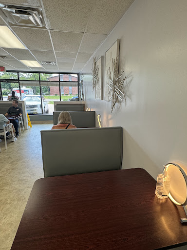 Photo of Chef Moussa - Mediterranean & American Cuisine - 201 E Lake Ave, Peoria, IL 61614