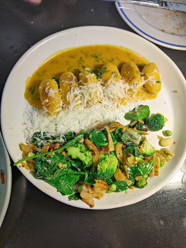 Photo of Nikos - BrightLeaf Square, 905 W Main St Unit 21B, Durham, NC 27701