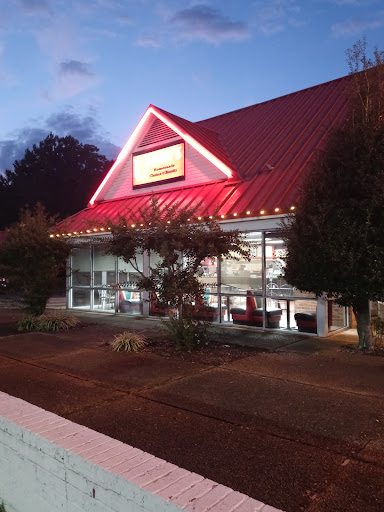 Photo of Umphy's Chicken & Biscuit - 745 Old Hickory Blvd, Jackson, TN 38305