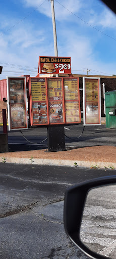 Photo of Umphy's Chicken & Biscuit - 745 Old Hickory Blvd, Jackson, TN 38305