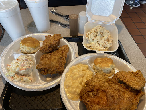 Photo of Umphy's Chicken & Biscuit - 745 Old Hickory Blvd, Jackson, TN 38305