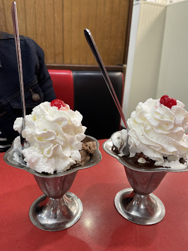 Photo of Friendly's - 50 Montauk Hwy, East Islip, NY 11730