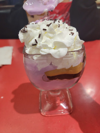 Photo of Friendly's - 50 Montauk Hwy, East Islip, NY 11730