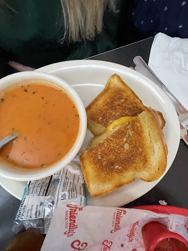 Photo of Friendly's - 50 Montauk Hwy, East Islip, NY 11730