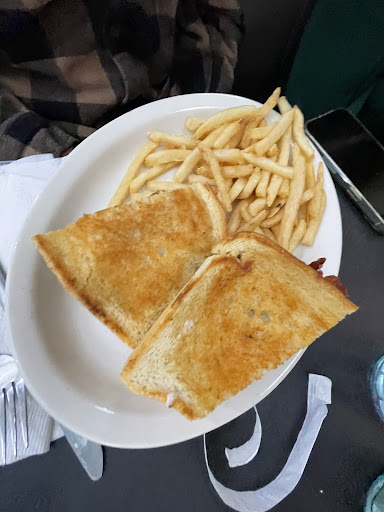 Photo of Friendly's - 50 Montauk Hwy, East Islip, NY 11730