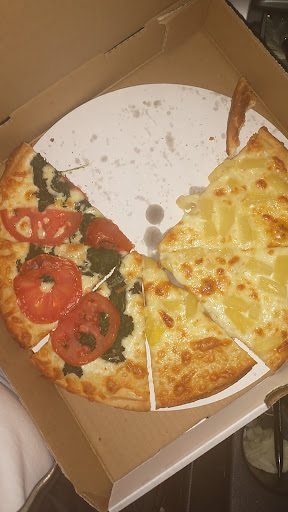 Photo of Papa Pasquale's Pizzeria - 521 Bullocks Point Ave, Riverside, RI 02915