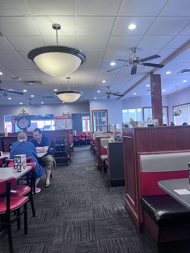 Photo of Friendly's - 2942 PA-611, Tannersville, PA 18372