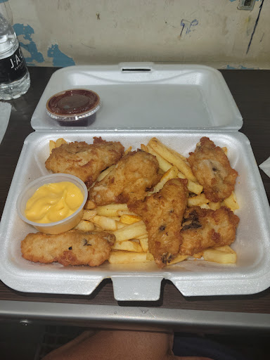 Photo of Superior Grill and chicken - 8806 Superior Ave, Cleveland, OH 44106