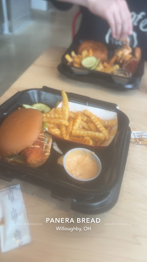 Photo of Dave's Hot Chicken - 36099 Euclid Ave, Willoughby, OH 44094