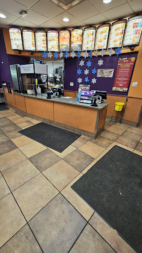 Photo of Taco Bell - 35020 Euclid Ave, Willoughby, OH 44094