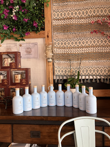 Photo of Mio’s Grill & Cafe - 1261 Gulf Blvd #120, Clearwater, FL 33767