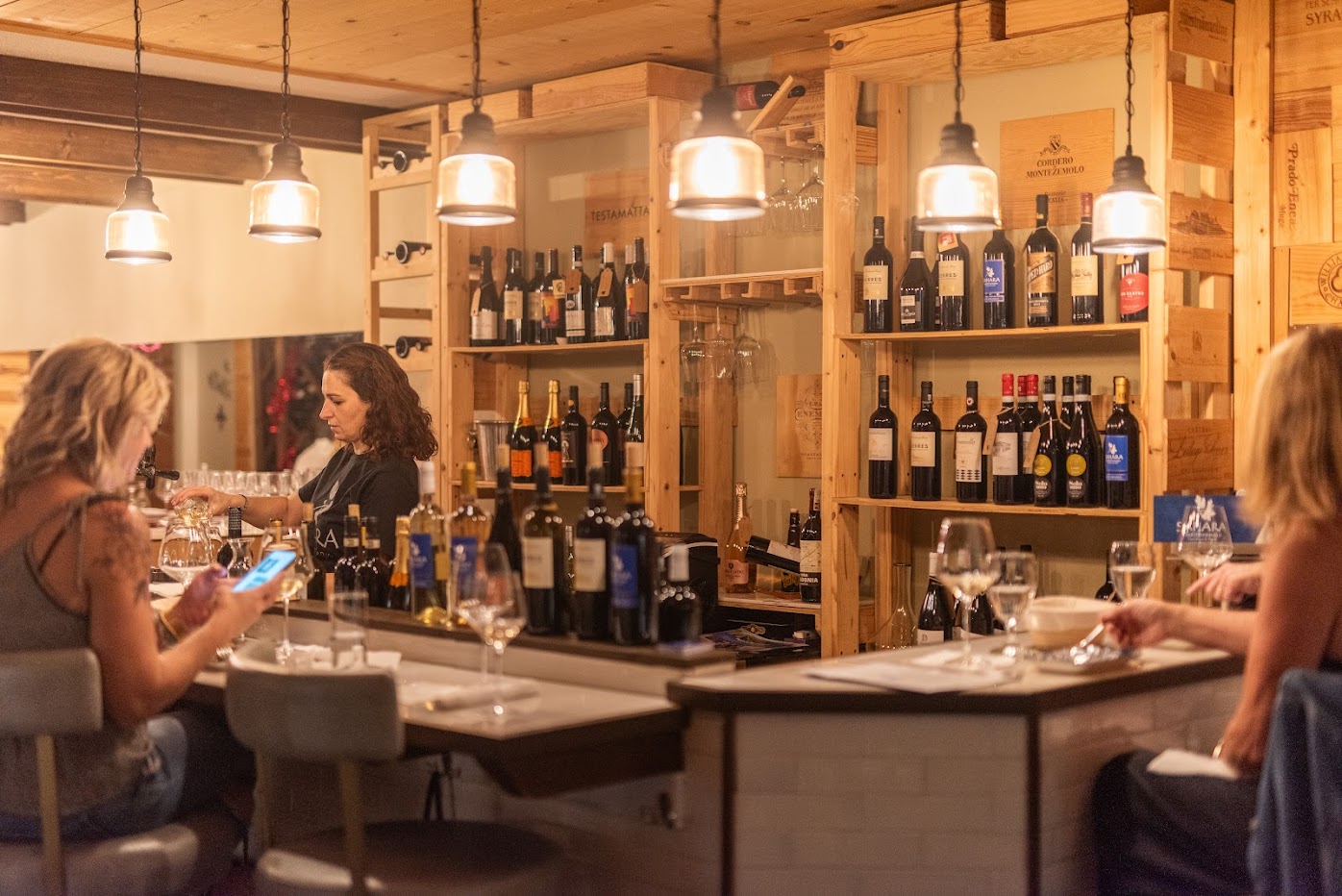 Photo of Sahara Mediterranean Fine Wine & Food - 1901 W Bay Dr Suite 13, Largo, FL 33770