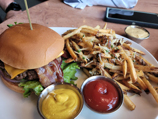 Photo of Rubin's Restaurant / Arabica - 312 Chestnut Commons Dr, Elyria, OH 44035