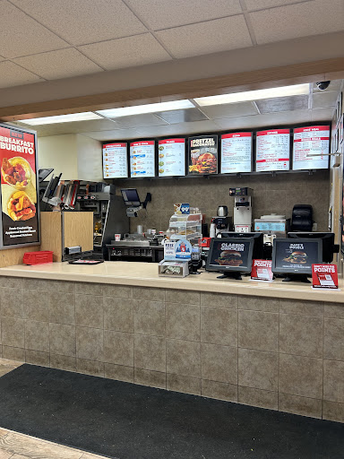 Photo of Wendy's - 112 N Lincoln Rd, Escanaba, MI 49829