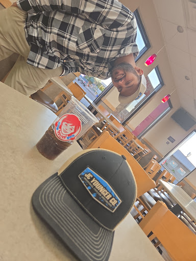 Photo of Wendy's - 112 N Lincoln Rd, Escanaba, MI 49829