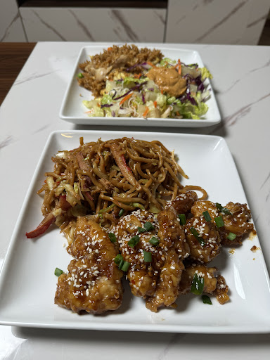 Photo of Hunan Chinese Restaurant - 2912 E St, Eureka, CA 95501