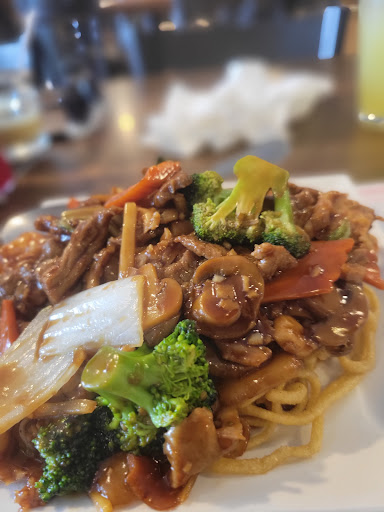 Photo of Hunan Chinese Restaurant - 2912 E St, Eureka, CA 95501