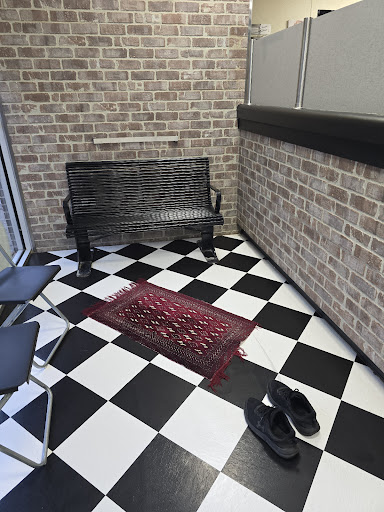 Photo of Pizza Lab and Grill - 4911 Dempster St, Skokie, IL 60077