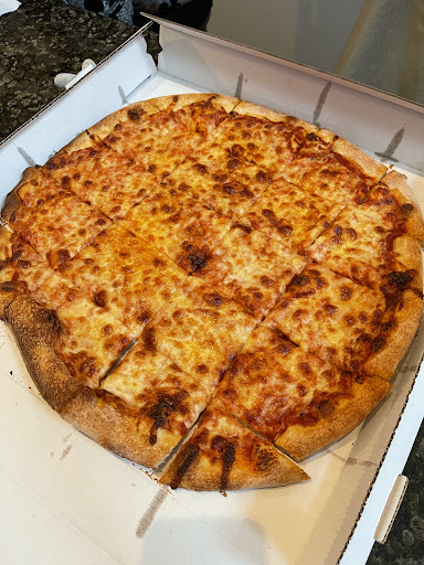 Photo of Larsa Mediterranean Grill & Pizzeria - 3724 Dempster St, Skokie, IL 60076