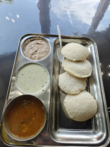 Photo of Mehrab Restaurant - 2437 W Devon Ave, Chicago, IL 60659