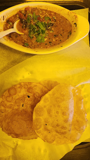 Photo of Ruman Chai Shai & Restaurant(Zabiha Halal) - 6348 N Artesian Ave, Chicago, IL 60659