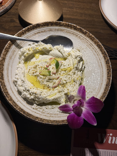 Photo of Yalda - 980 Howell Ml Rd NW Suite 4, Atlanta, GA 30318