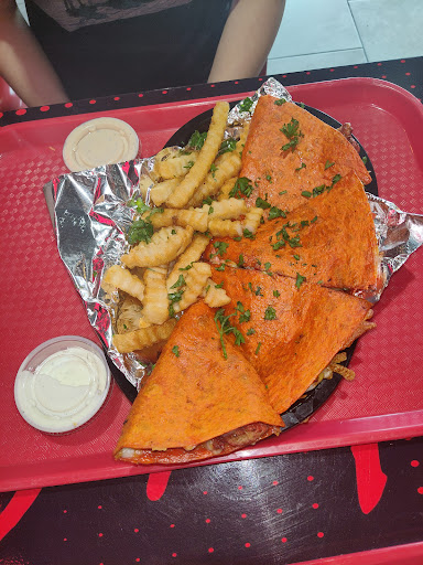 Photo of Nashville Hot Chicken & Gyro - 620 W Main St, Hendersonville, TN 37075