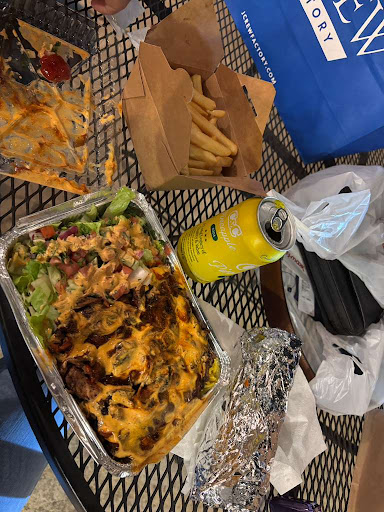 Photo of Omar's Pitas & Platters - 3100 Richmond Hwy, Alexandria, VA 22305