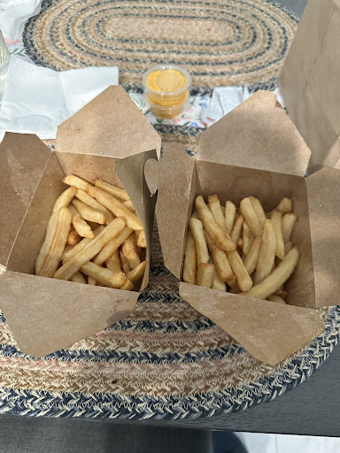 Photo of Omar's Pitas & Platters - 3100 Richmond Hwy, Alexandria, VA 22305