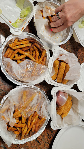 Photo of Naz's Halal Food - Burtonsville - 15636 Old Columbia Pike, Burtonsville, MD 20866