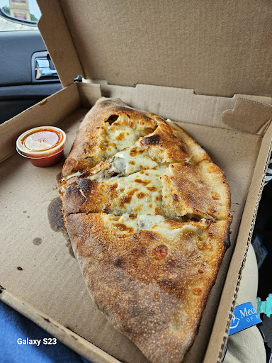 Photo of Aladdin's Pizza - 4171 N Main St #3, Fall River, MA 02720