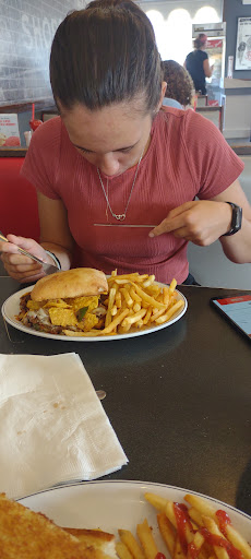 Photo of Friendly's - 135 Mariano Bishop Blvd, Fall River, MA 02722