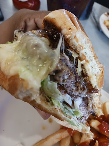 Photo of Friendly's - 135 Mariano Bishop Blvd, Fall River, MA 02722