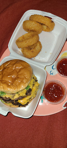 Photo of Friendly's - 135 Mariano Bishop Blvd, Fall River, MA 02722