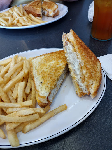 Photo of Friendly's - 135 Mariano Bishop Blvd, Fall River, MA 02722