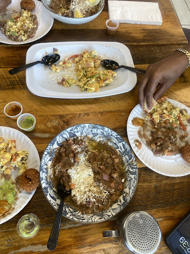 Photo of Oozie Chicken Plus - 5624 Columbia Pike, Falls Church, VA 22041