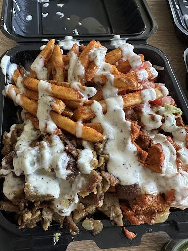 Photo of NYC Halal Eats - 24311 Halsted Rd, Farmington Hills, MI 48335