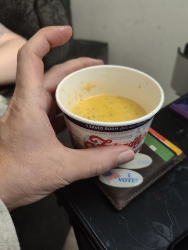 Photo of Friendly's - 412 Crain Hwy, Glen Burnie, MD 21061