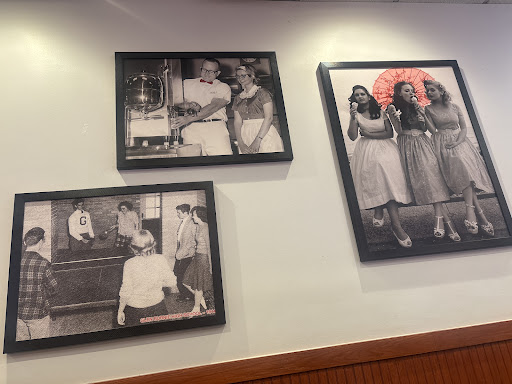 Photo of Friendly's - 412 Crain Hwy, Glen Burnie, MD 21061