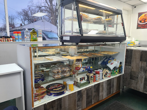 Photo of Sizzle & Fry - 1001 S Ballenger Hwy, Flint, MI 48532